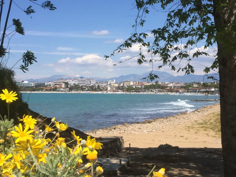 Blick von Side zum Hotelstrand Sun Club Hotel