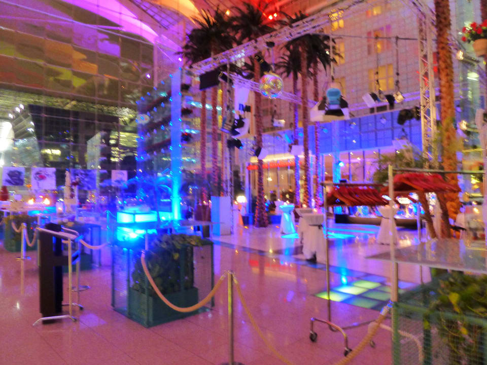 Eingangsbereich  Hilton Munich Airport