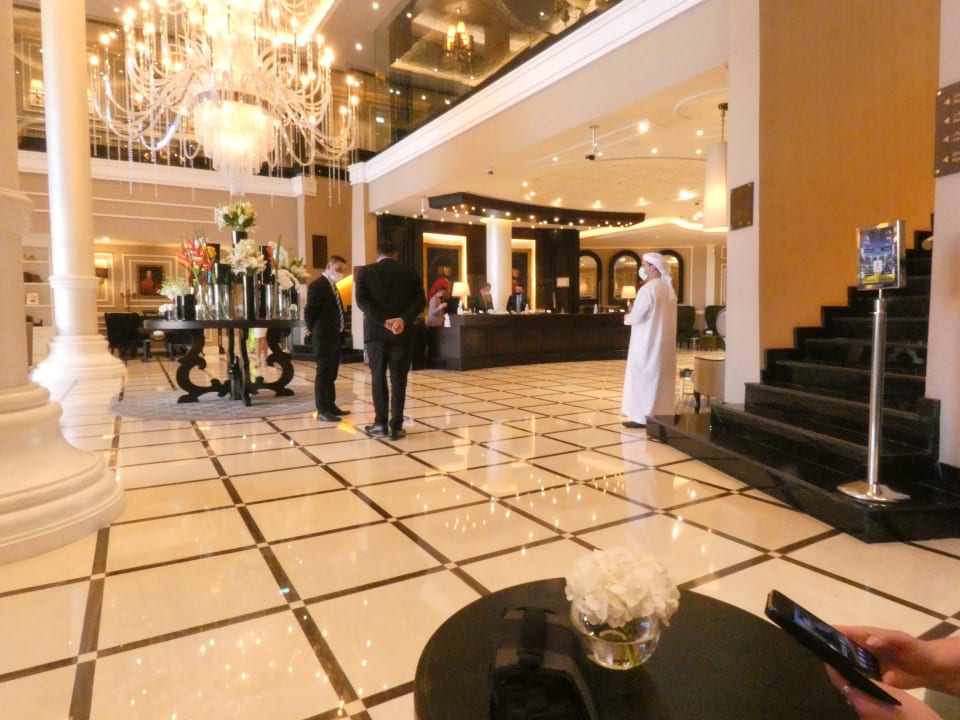 Lobby Dukes The Palm Dubai Hotel