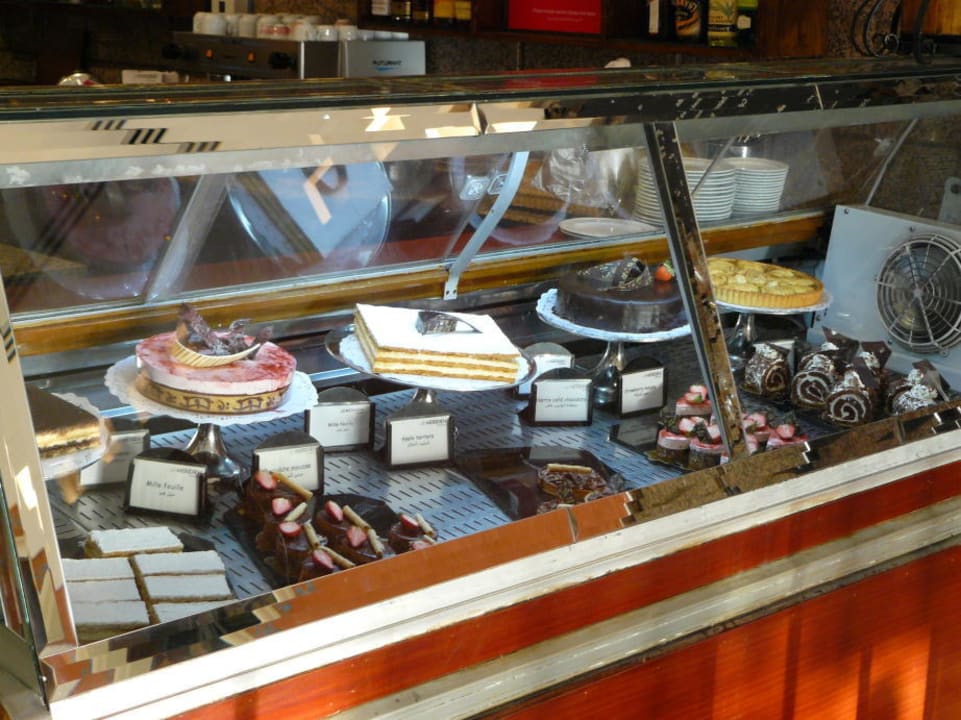 Cafe Le Meridien Pyramids