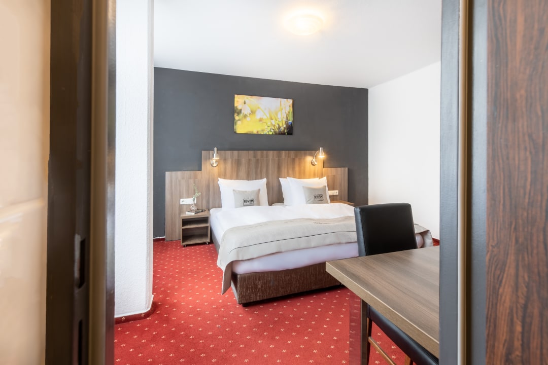 Zimmer Hotel Leonet