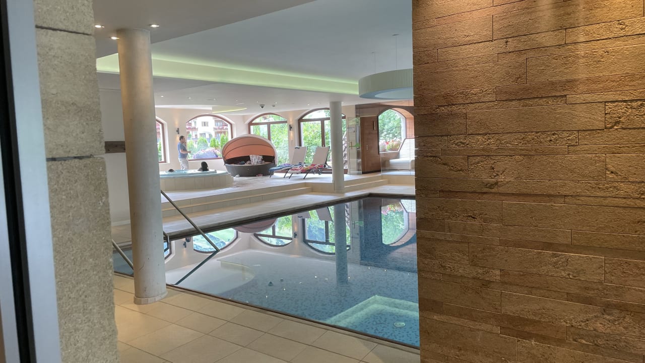 Pool Alpeiner Nature Resort Tirol