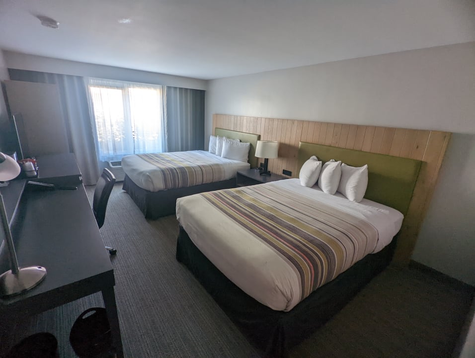 Zimmer Country Inn & Suites by Radisson, Seattle-Tacoma International Airport, WA