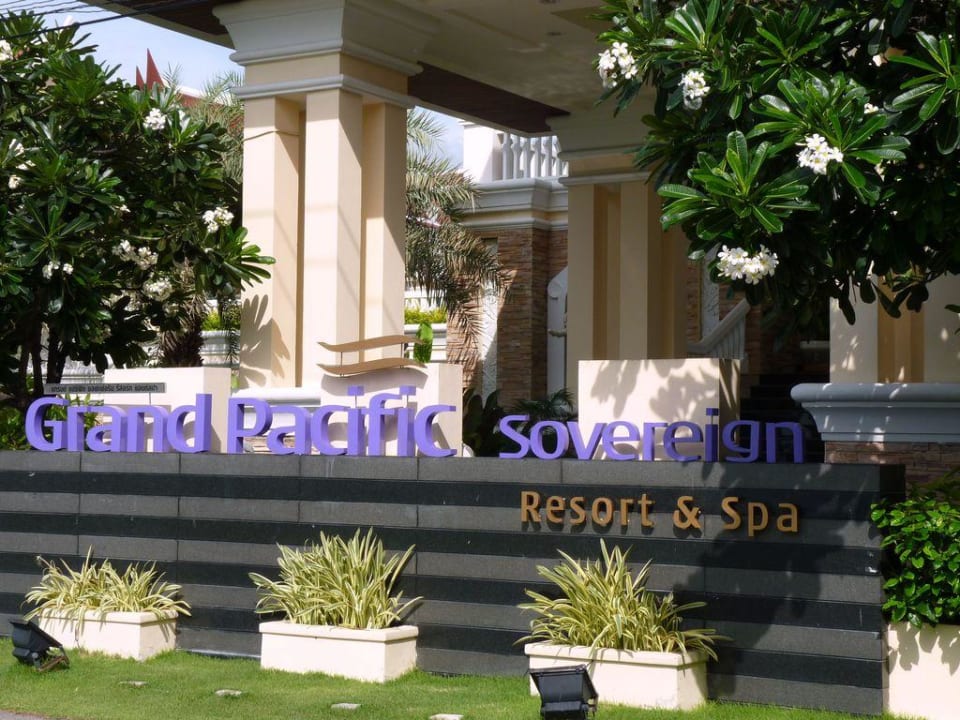 Eingangsbereich Hotel Grand Pacific Sovereign Resort & Spa