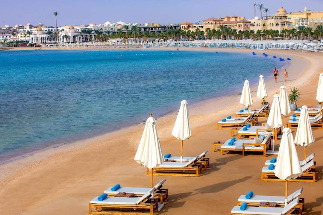 Strand AJIRA Resort Sahl Hasheesh