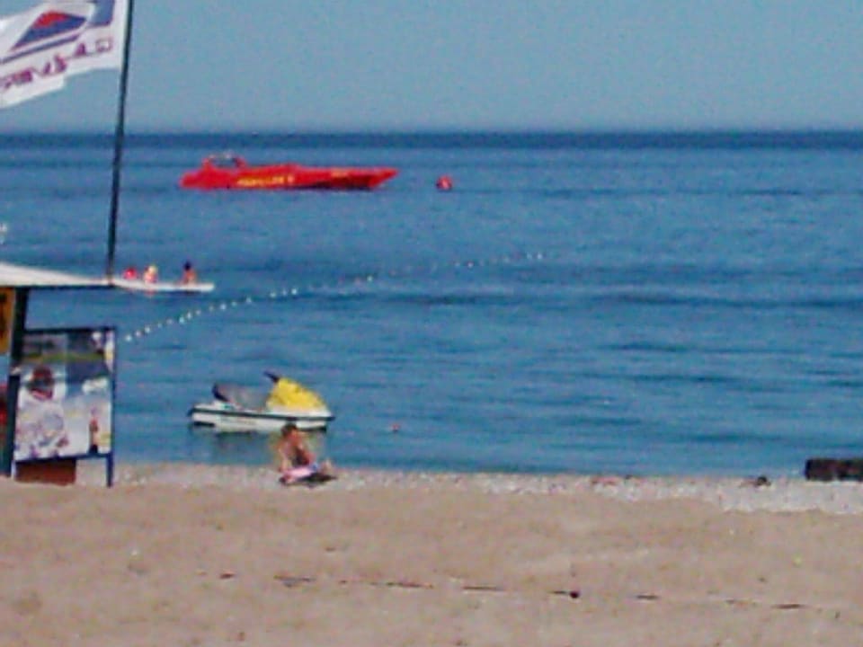 Speedboot vom Hotel Le Jardin Resort