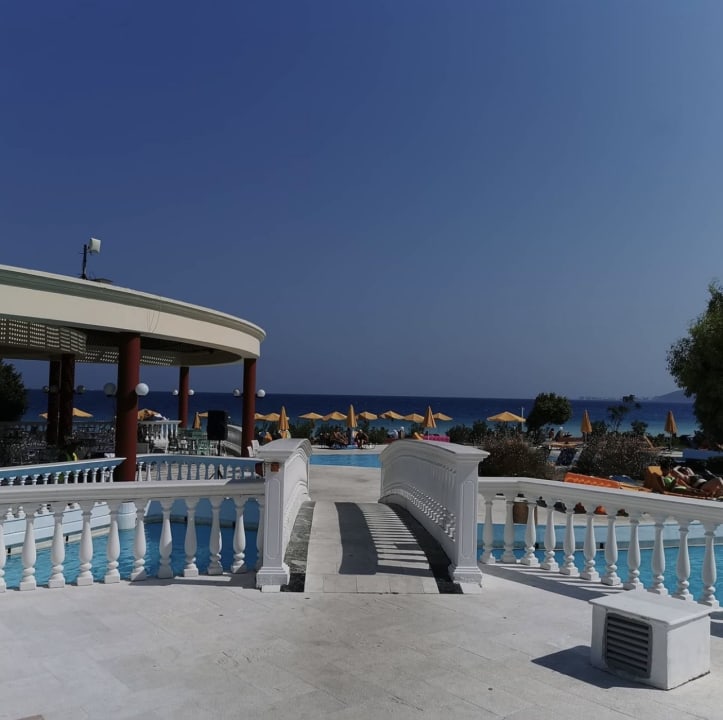 Pool Sunshine Rhodes