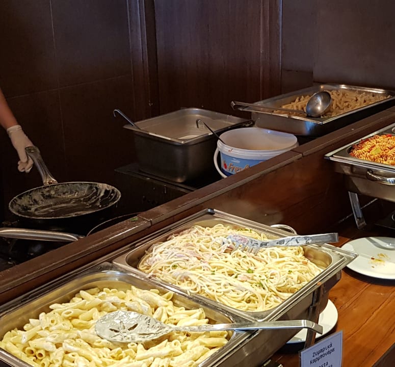 Gastro Alia Palace