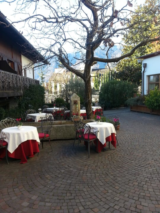 Innenhof Hotel Ansitz Plantiz
