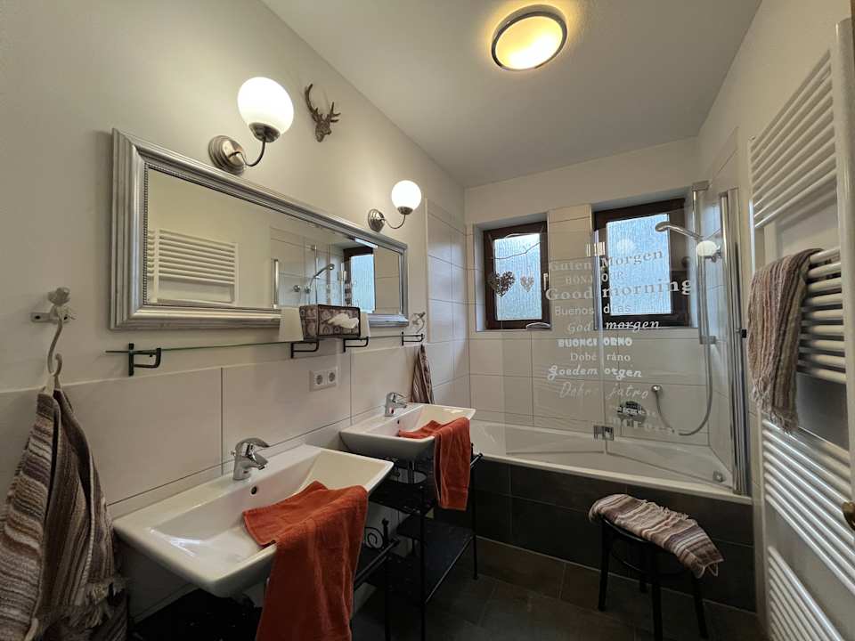 Zimmer Apart B&B Hotel Goldener Hahn