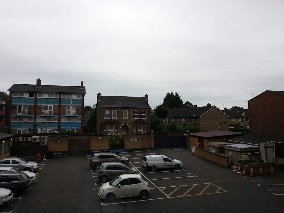 Ausblick Zimmer 127 ibis Styles London Excel