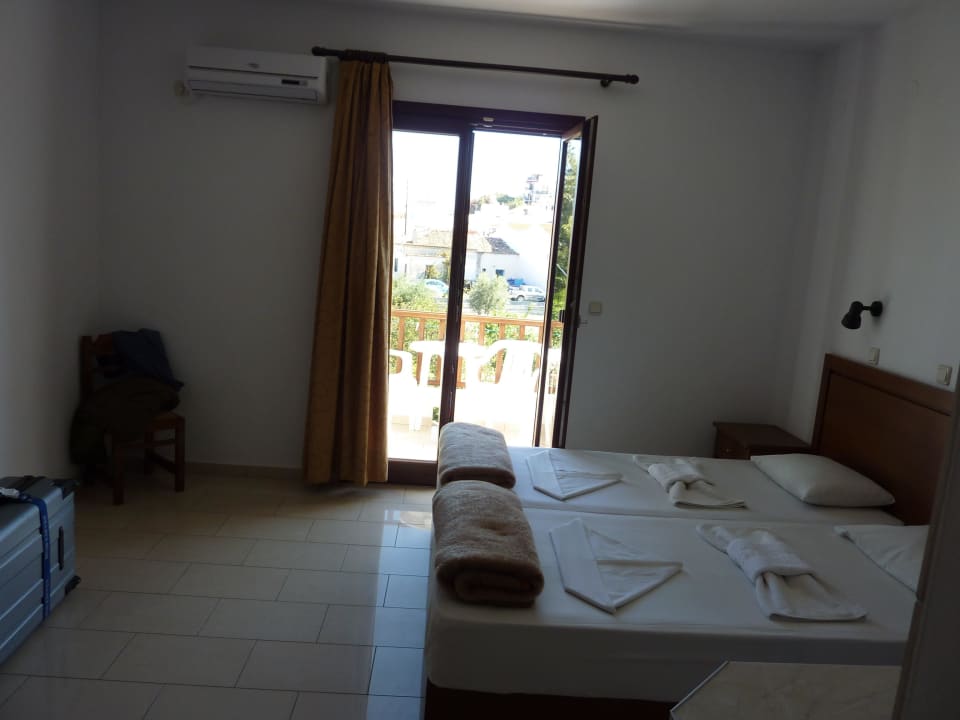 Studio mit Blick zum Balkon Hotel Golden Sun