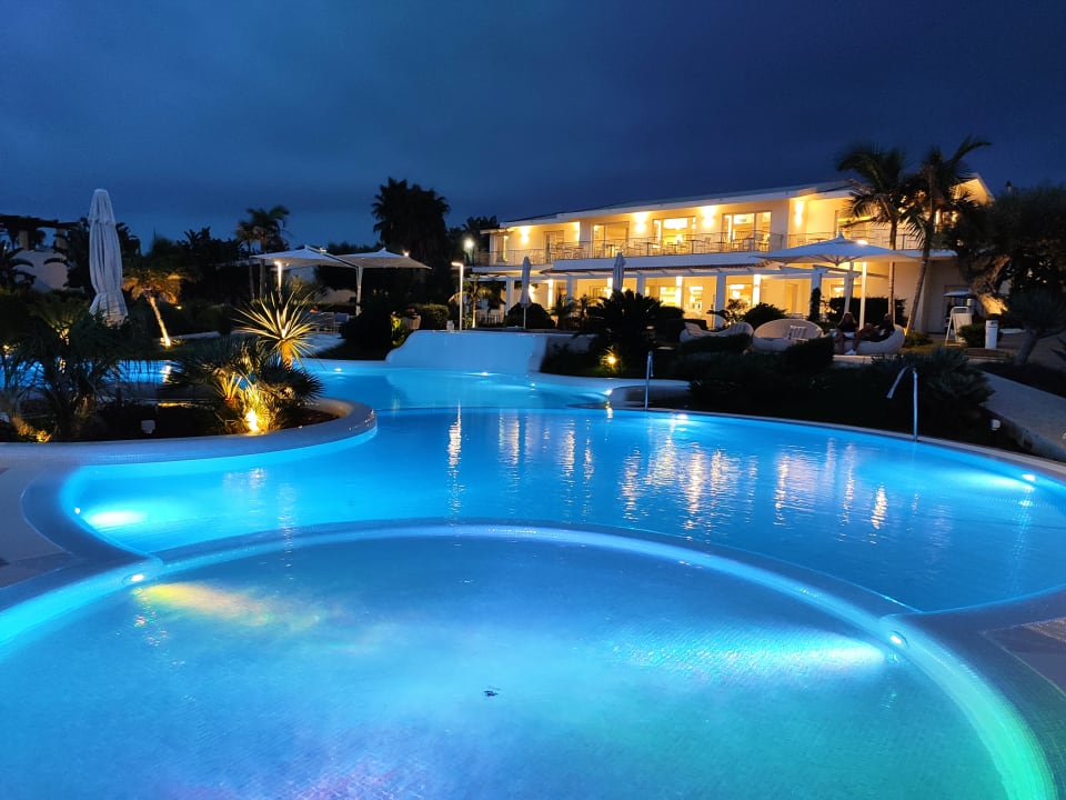 Pool Borgo Donna Canfora