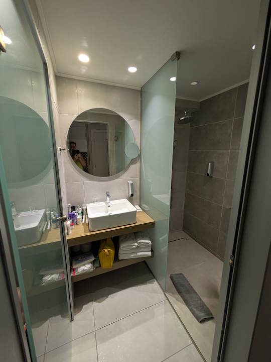 Zimmer Bio Suites Hotel