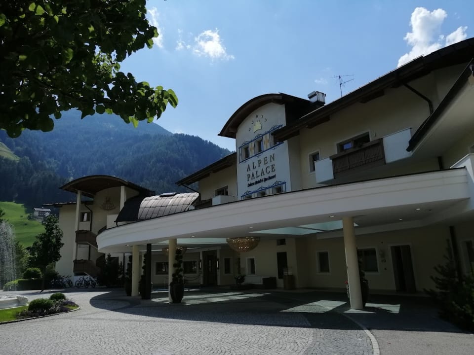 Außenansicht Alpenpalace Luxury Hideaway & Spa Retreat