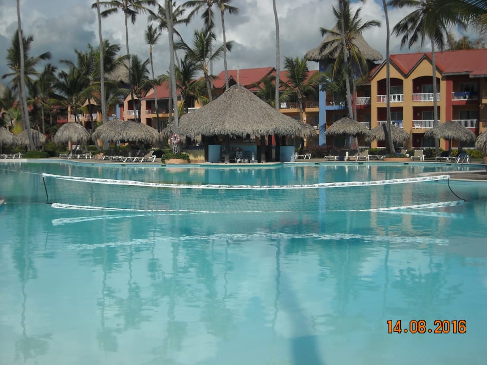 Pool Punta Cana Princess All Suites Resort & Spa