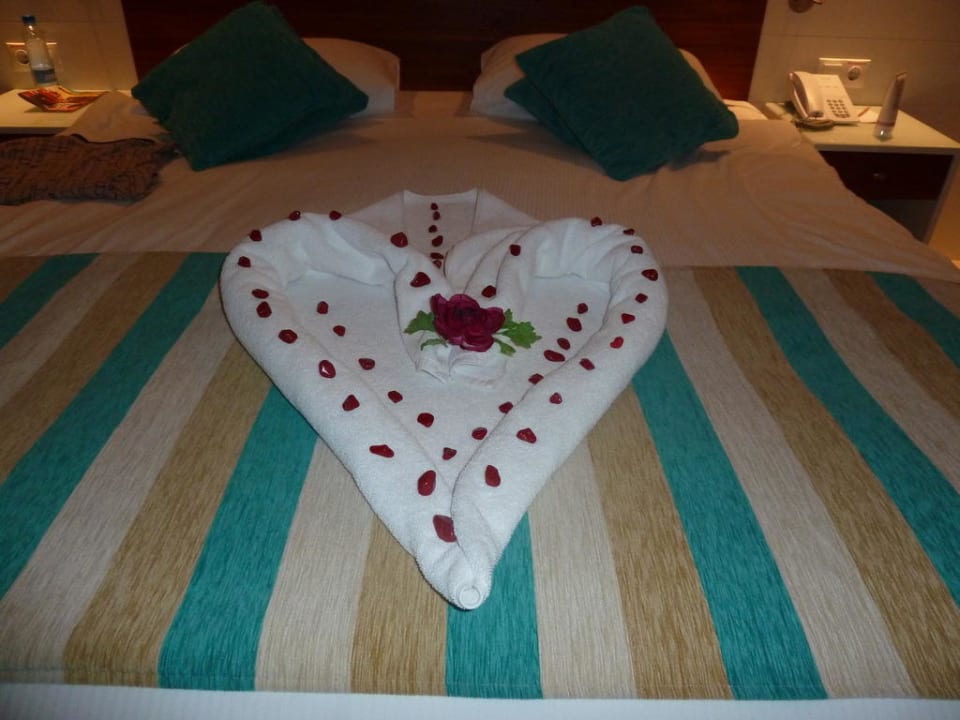 Ein Herz vom Zimmermädchen Sunis Evren Beach Resort Hotel & Spa