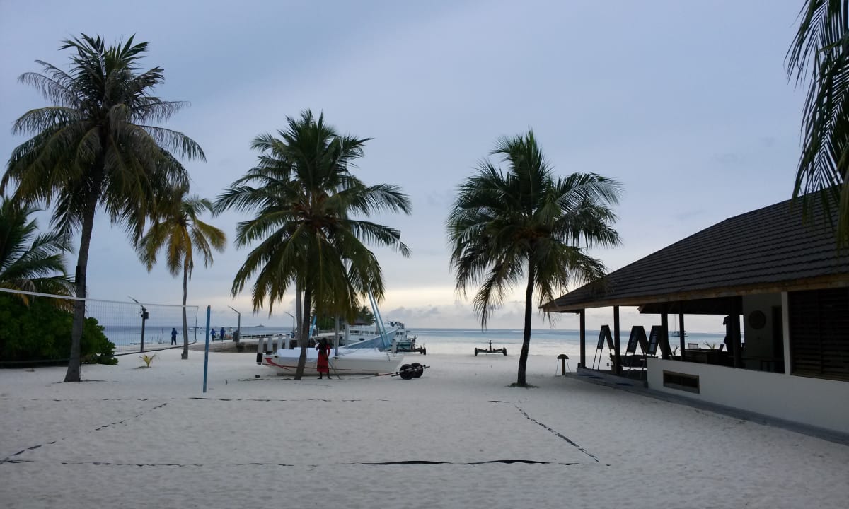Strand Kuredu Island Resort & Spa