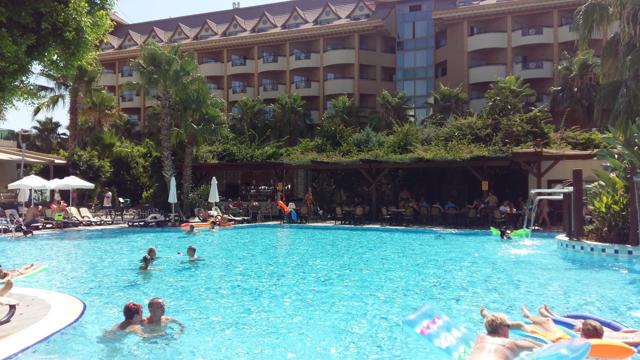 Pool Port Side Resort Hotel