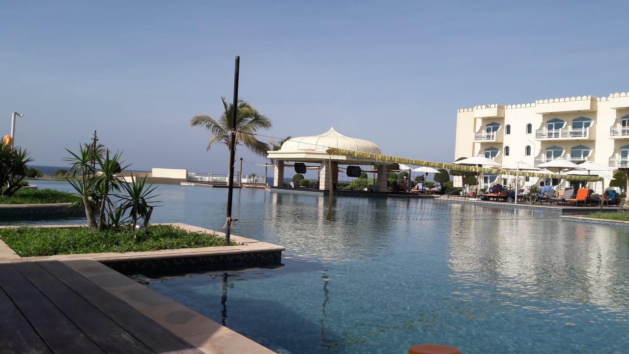 Pool Wyndham Garden Salalah Mirbat