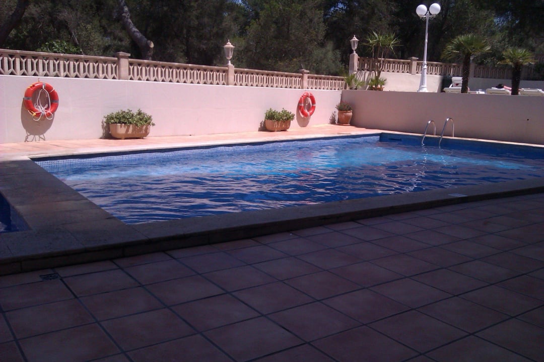 Mittags am Pool Hotel Selva Arenal