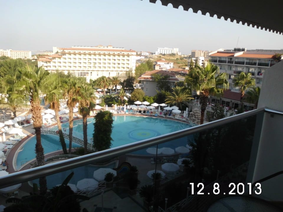 Balkonaussicht 5.Stock Seaden Corolla Hotel