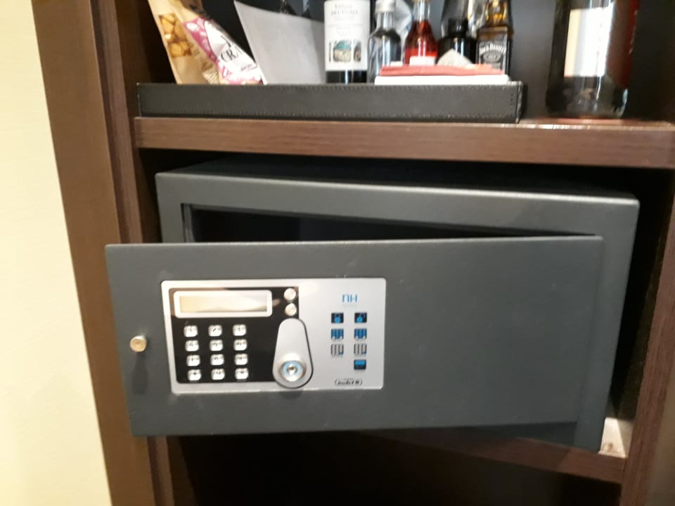 Zimmer NH Collection Dresden Altmarkt