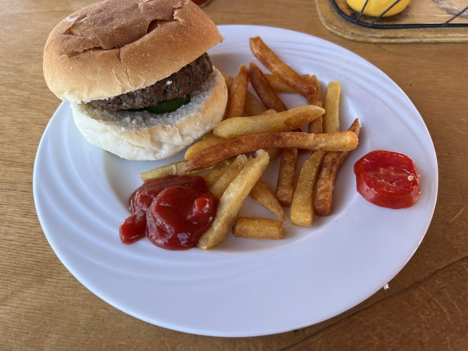 Gastro Three Corners Equinox Beach Resort