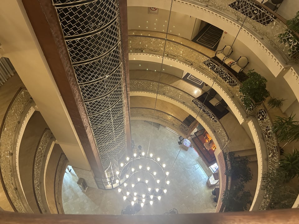 Lobby Hotel Thalia Unique