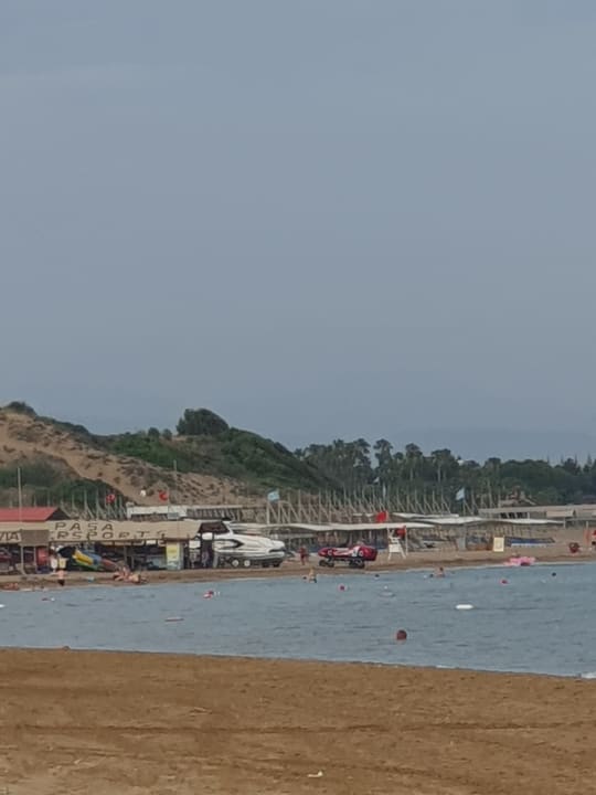 Strand Ramada Resort by Wyndham Side