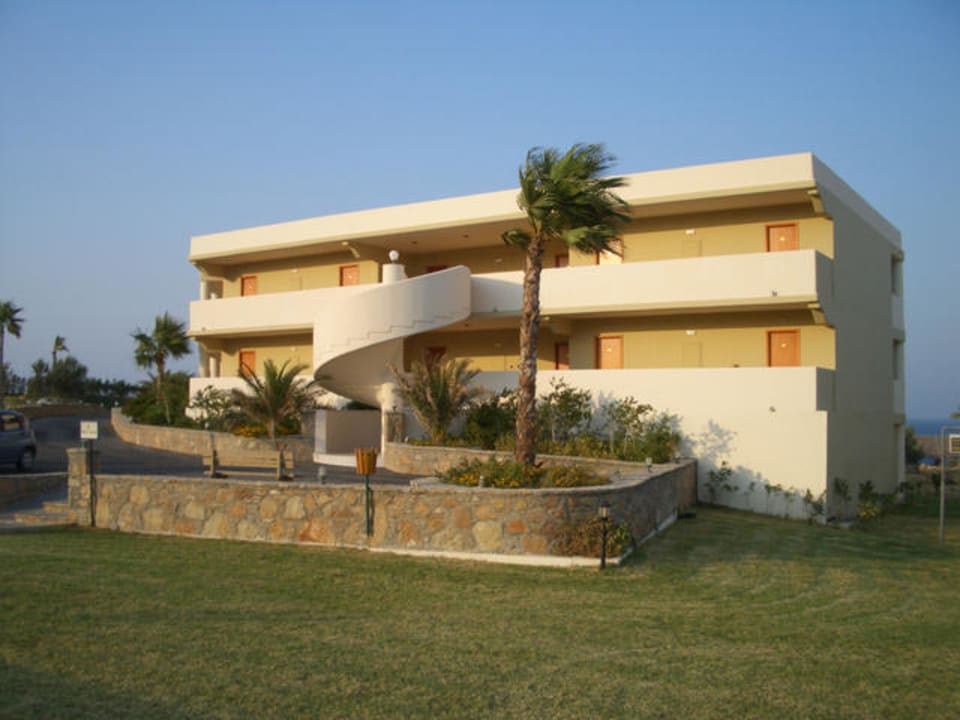 Eines der neuen Gebäude Hotel Kalithea Horizon Royal