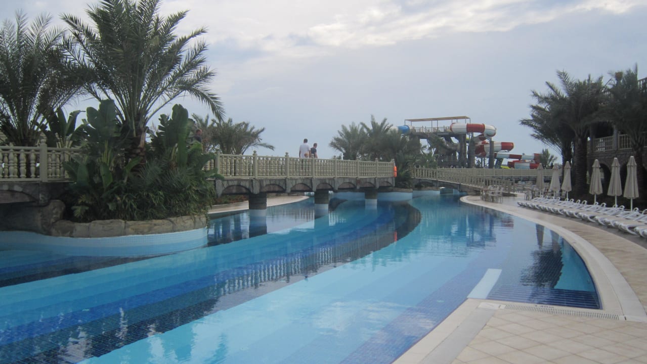 Jardin Royal Holiday Palace