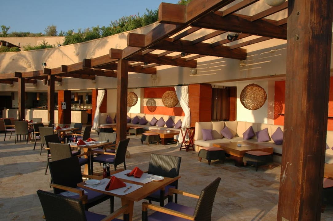 Chill-out zone Mövenpick Resort & Spa Dead Sea