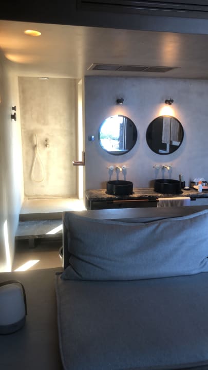 Zimmer Acro Suites A Wellbeing Resort