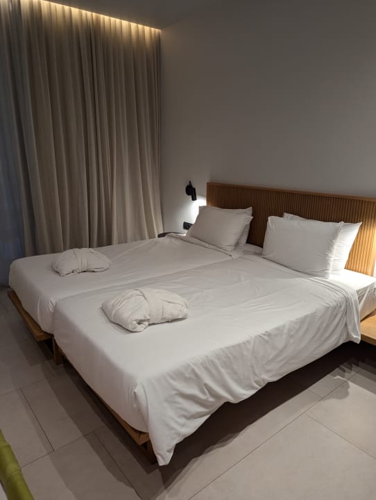 Zimmer Caravia Beach Hotel