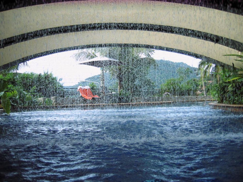 Pool Luxery Apartments Kata Gardens