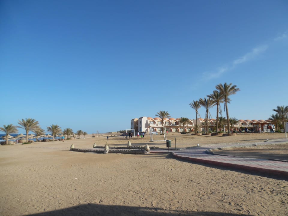 Weg zum Strand Three Corners Sea Beach Resort