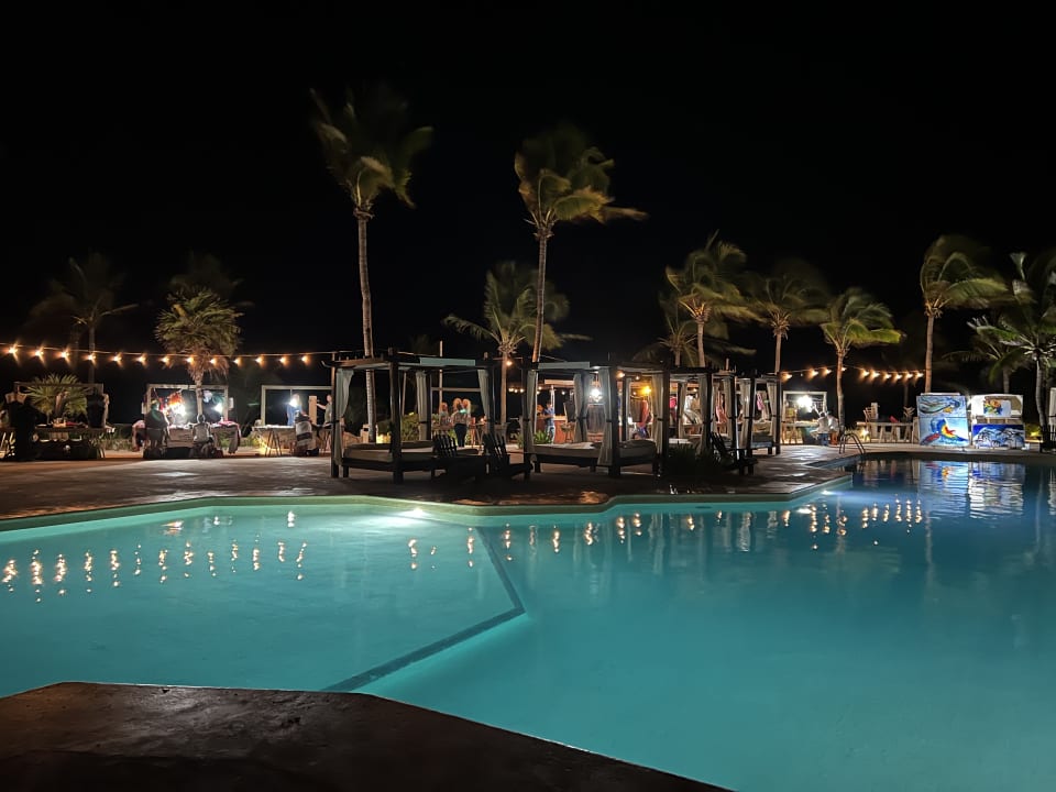 Pool Akumal Bay Beach & Wellness Resort