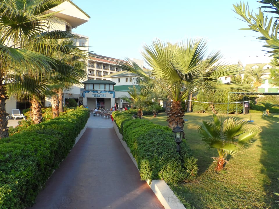 Blick vom Strandeingang Side Breeze Hotel