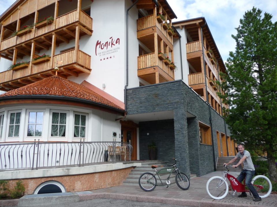 Ansicht Hoteleingang Hotel Monika – great place to be (Im Umbau/Renovierung)