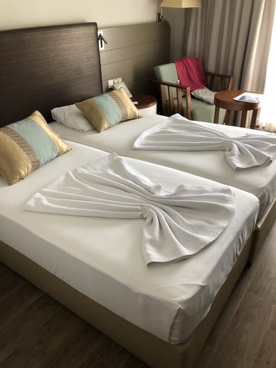 Zimmer Hotel Grand Side