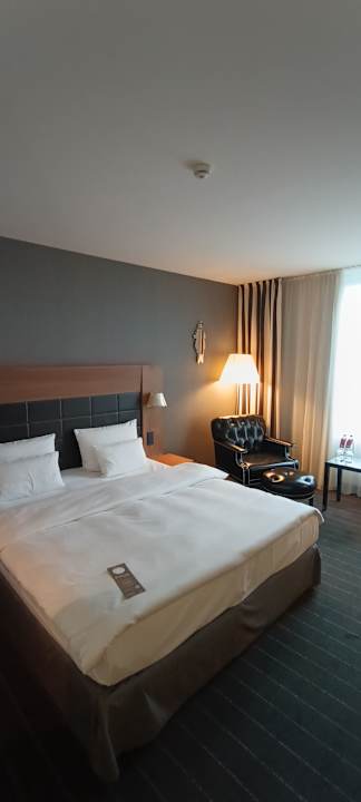 Zimmer Mövenpick Hotel Stuttgart Airport