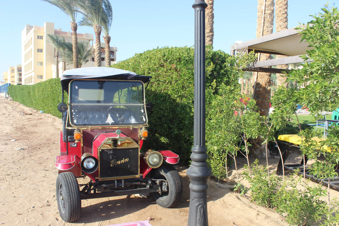 Набережная  Tropitel Sahl Hasheesh