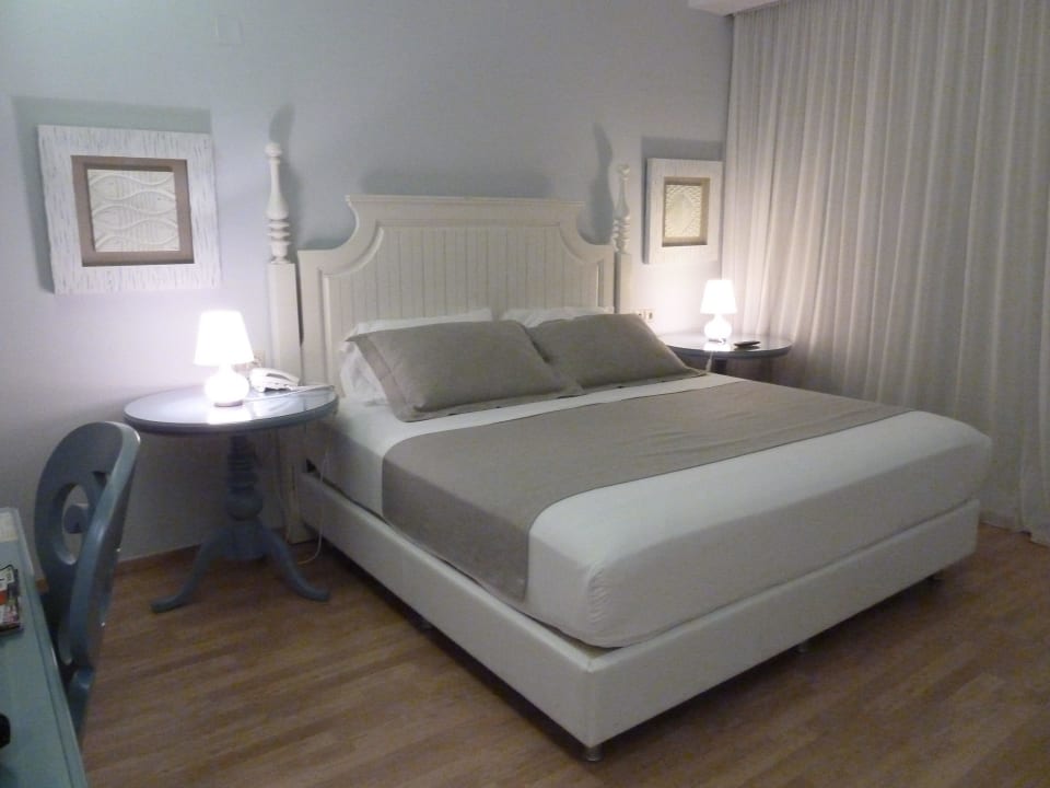 Schönes großes Zimmer mit Balkon San Nicolas Resort Hotel