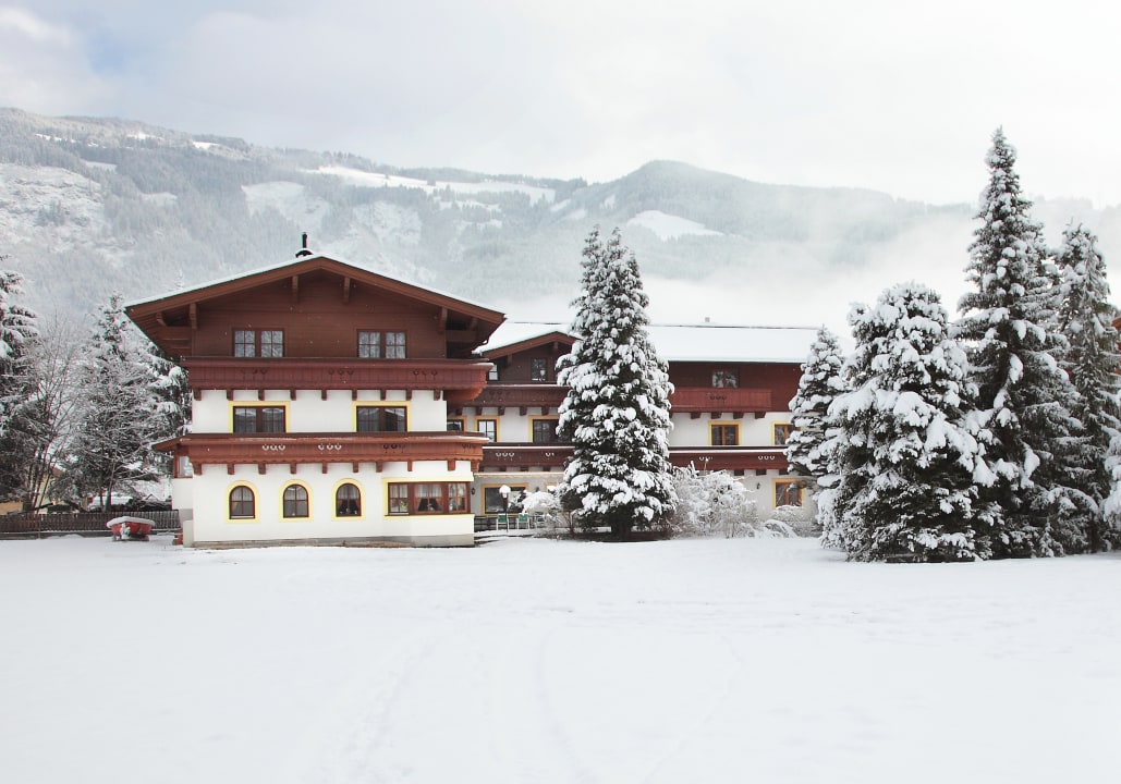 Außenansicht Gasthof Alpenrose