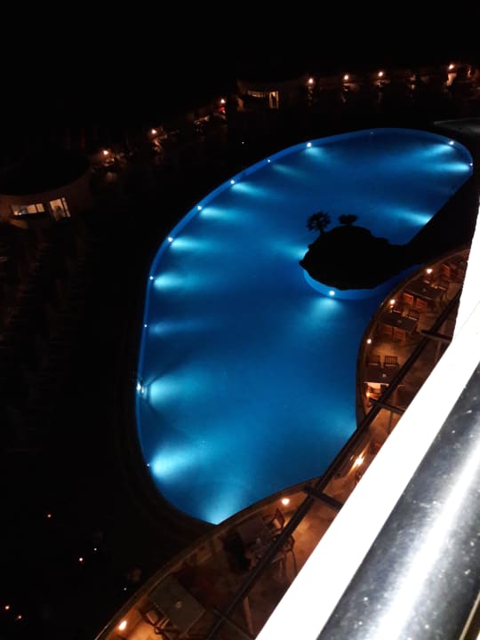 Pool Melas Resort Hotel