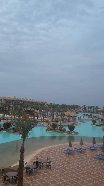Pool Meerblick von der Terrasse Pickalbatros Palace Resort