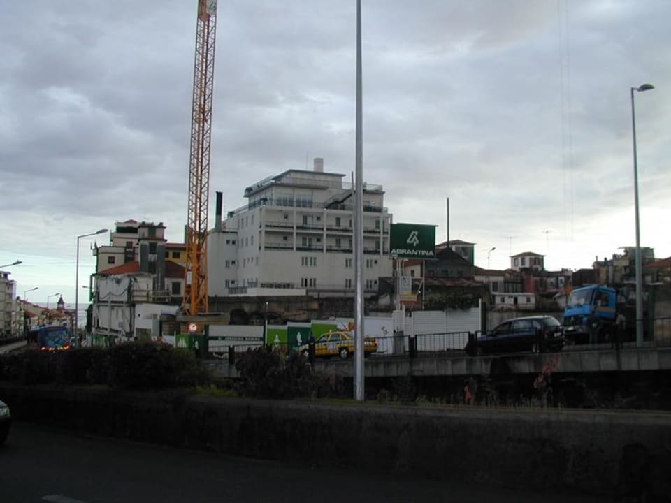 Aussenansicht des Hotels (Rückansicht) Hotel Orquidea