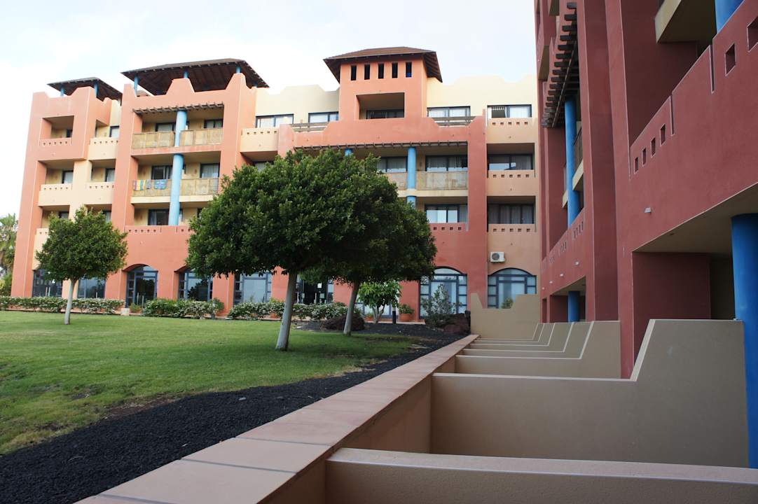 Widok w stronę hotelu H10 Tindaya