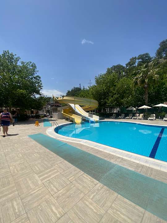 Pool Hotel Grand Mir' Amor